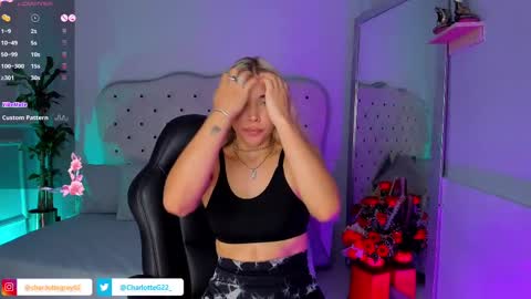 Snapshot of charlotte__grey chatting on February 17, 8:04 pm charlotte grey online show from February 17, 8:04 pm