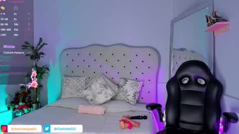 Snapshot of charlotte__grey chatting on February 21, 8:38 pm charlotte grey online show from February 21, 8:38 pm