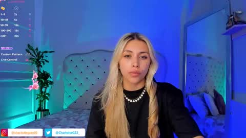 Snapshot of charlotte__grey chatting on February 25, 7:25 pm charlotte grey online show from February 25, 7:25 pm
