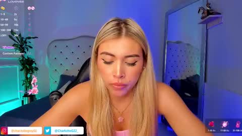 Snapshot of charlotte__grey chatting on March 2, 1:36 am charlotte grey online show from March 2, 1:36 am