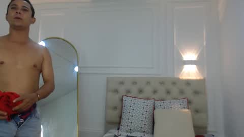 charlottte y dante online show from December 21, 9:33 pm