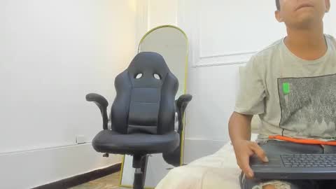 charlottte y dante online show from February 8, 4:38 am