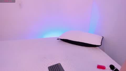 Snapshot of charlotte_grayx chatting on June 20, 6:27 am Charlotte online show from June 20, 6:27 am