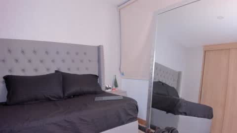 Snapshot of charlotte_harriz chatting on December 21, 3:58 am Charlotte online show from December 21, 3:58 am