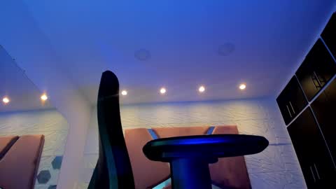 Charlotte Icee online show from February 19, 6:21 pm