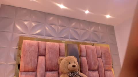 Charlotte Icee online show from April 12, 3:50 pm