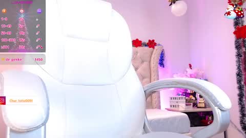 Snapshot of charlotte_jones__1 chatting on December 23, 6:16 pm Charlotte online show from December 23, 6:16 pm