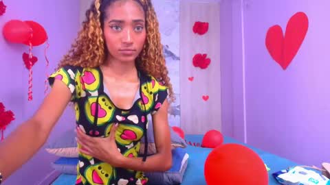 CHARLOTTE online show from February 19, 2:55 pm