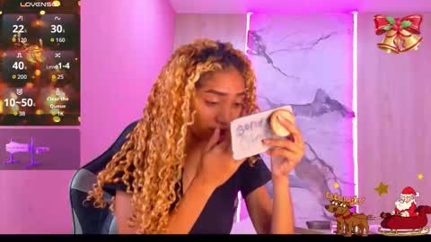 CHARLOTTE online show from December 5, 12:25 pm