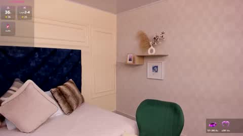 Charlotte Mayers online show from January 10, 11:23 am