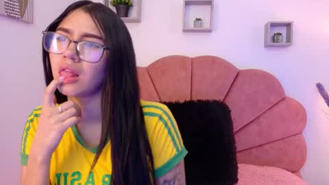 Charlotte  online show from November 10, 8:19 pm