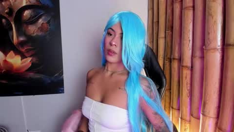 CHARLOTTE  online show from January 9, 6:42 pm