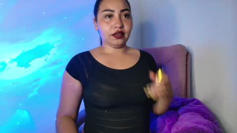 Snapshot of charlotte_princess_1 chatting on December 21, 6:52 am charlotte_princess_1 online show from December 21, 6:52 am