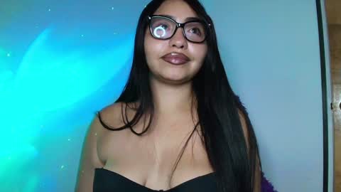Snapshot of charlotte_princess_1 chatting on February 7, 6:24 am charlotte_princess_1 online show from February 7, 6:24 am