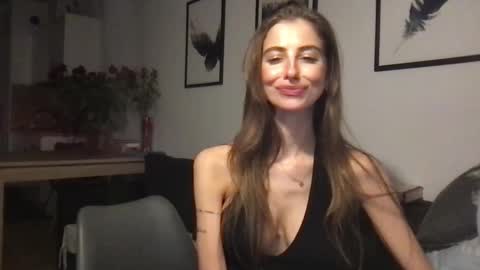 Charlotte Roche online show from February 19, 6:32 pm