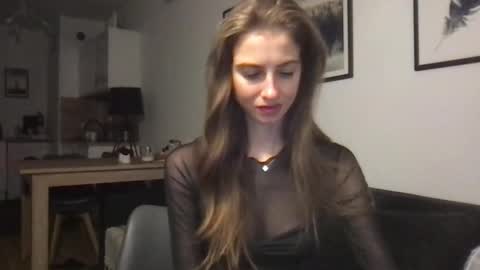 Charlotte Roche online show from November 5, 3:56 pm