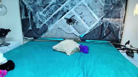 Snapshot of charlotte_walker1 chatting on October 15, 3:17 am charlotte_walker1 online show from October 15, 3:17 am