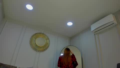 charlottebrownn_ online show from September 24, 2:37 am