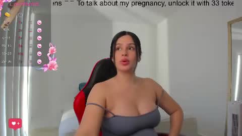 Snapshot of charlottecamgirls chatting on July 16, 12:22 pm Katherine online show from July 16, 12:22 pm