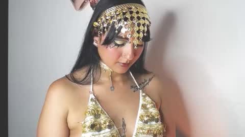 Snapshot of charlottekiss99 chatting on October 31, 3:24 pm charlottekiss99 online show from October 31, 3:24 pm