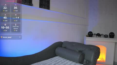 Lauren Rus online show from October 14, 2:18 pm