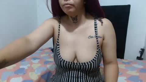 Snapshot of charlottesluthot chatting on July 6, 11:40 am charlotte online show from July 6, 11:40 am