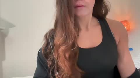 Snapshot of charlottewife chatting on July 29, 3:59 am charlottewife online show from July 29, 3:59 am