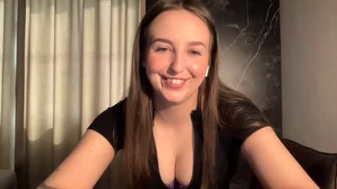 CharlotteXGold online show from May 9, 2:11 pm