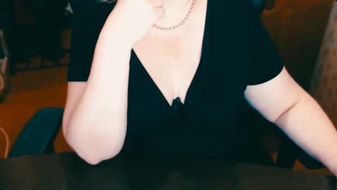 CharlotteXTasty online show from December 27, 3:37 pm