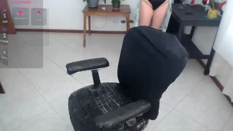 Snapshot of charlottezoe1 chatting on February 17, 6:48 pm charlottezoe online show from February 17, 6:48 pm