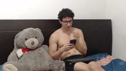 Snapshot of charlydeann chatting on December 25, 4:44 am   online show from December 25, 4:44 am