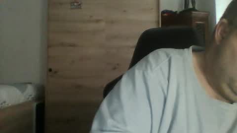 charly online show from December 18, 10:54 am