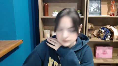 Julliette online show from November 28, 7:55 am