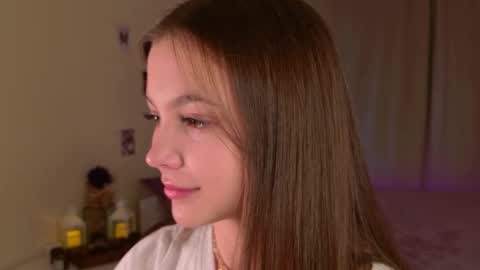 Kaylee online show from September 18, 3:58 pm