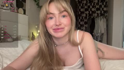 my fansly Charming daisy              My Wishlist  for new toys     online show from January 8, 1:02 pm