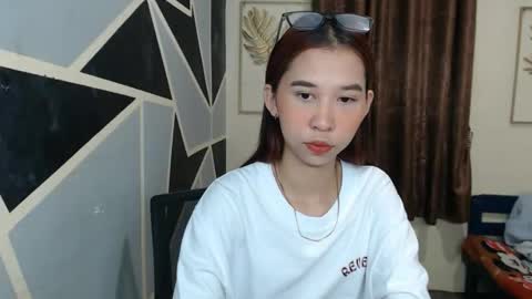 Charm online show from October 25, 3:29 pm