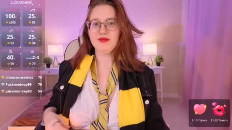 Snapshot of charmygrace chatting on December 16, 6:05 pm Grace online show from December 16, 6:05 pm