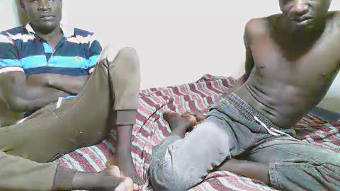 charmzboy online show from November 17, 4:46 pm