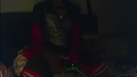 Snapshot of charr1barr chatting on December 23, 8:55 am Miss Chocolate online show from December 23, 8:55 am