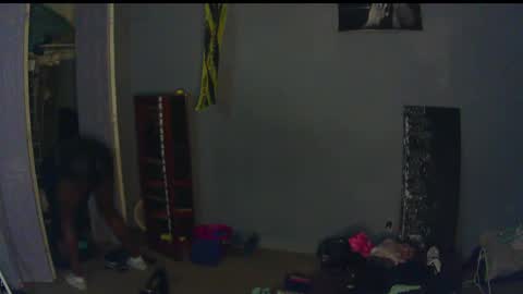 Snapshot of charr1barr chatting on January 5, 1:24 am Miss Chocolate online show from January 5, 1:24 am