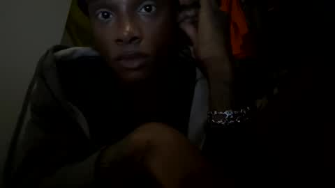 Snapshot of charr1barr chatting on October 19, 2:23 am Miss Chocolate online show from October 19, 2:23 am