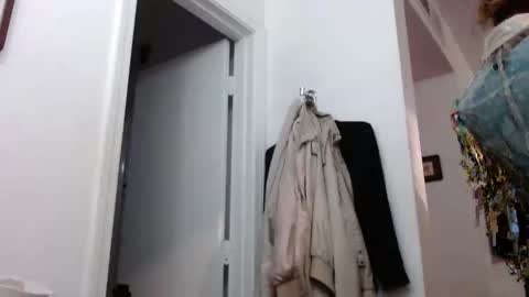 Snapshot of charr1barr chatting on November 12, 9:10 am Miss Chocolate online show from November 12, 9:10 am