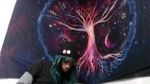 Snapshot of charr1barr chatting on December 5, 6:55 am Miss Chocolate online show from December 5, 6:55 am