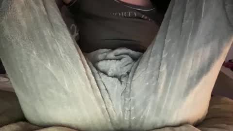 Snapshot of chase_vicky chatting on September 16, 9:05 pm Vicky online show from September 16, 9:05 pm