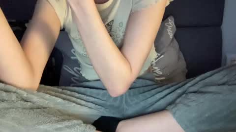 Snapshot of chase_vicky chatting on October 5, 9:13 pm Vicky online show from October 5, 9:13 pm