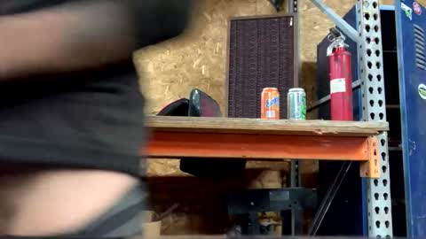 Snapshot of chaseybo chatting on December 28, 8:04 pm Help me cum online show from December 28, 8:04 pm