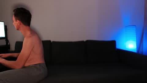 Snapshot of chasingwhiterabbit chatting on September 23, 10:24 pm Chasing Rabbit online show from September 23, 10:24 pm