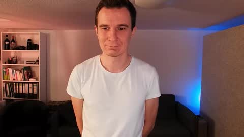 Snapshot of chasingwhiterabbit chatting on March 1, 2:30 pm Chasing Rabbit online show from March 1, 2:30 pm