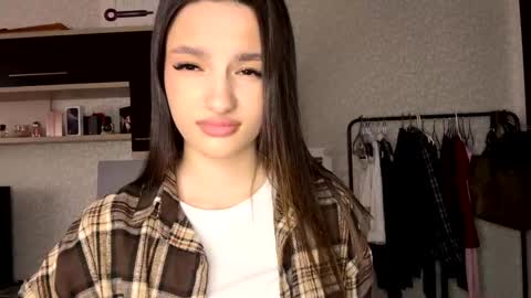 chasitykuhnle online show from April 21, 9:37 am