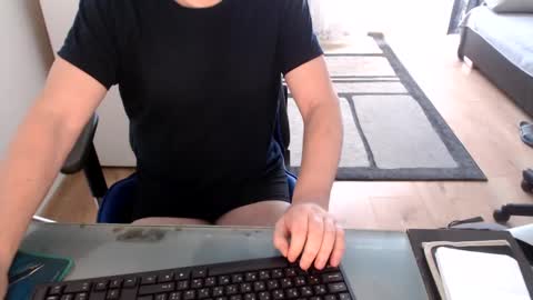 Snapshot of chatskor chatting on February 17, 7:26 am Egor Skornyakov online show from February 17, 7:26 am